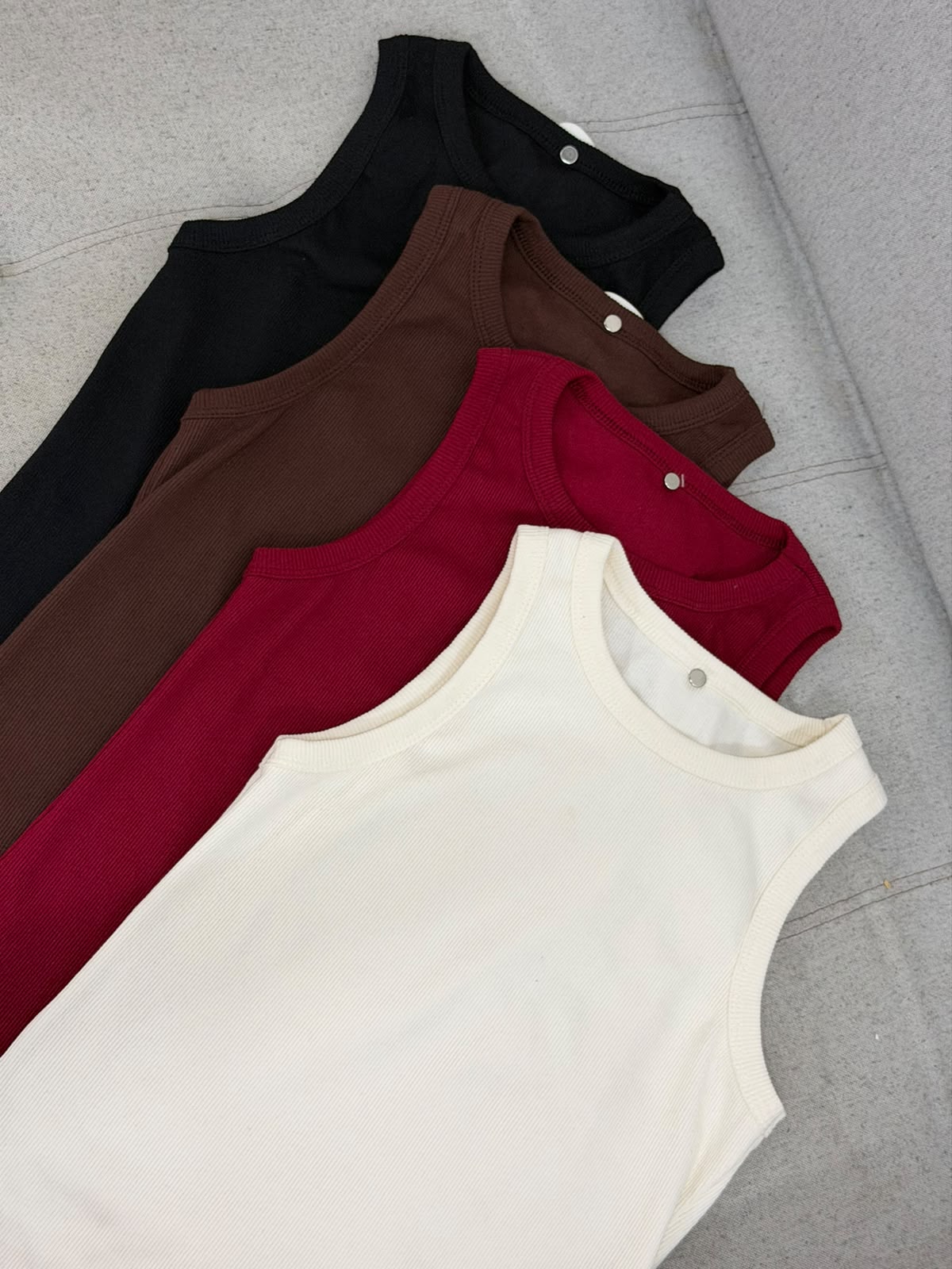 BLUSA REGATA CANELADA RIBANA