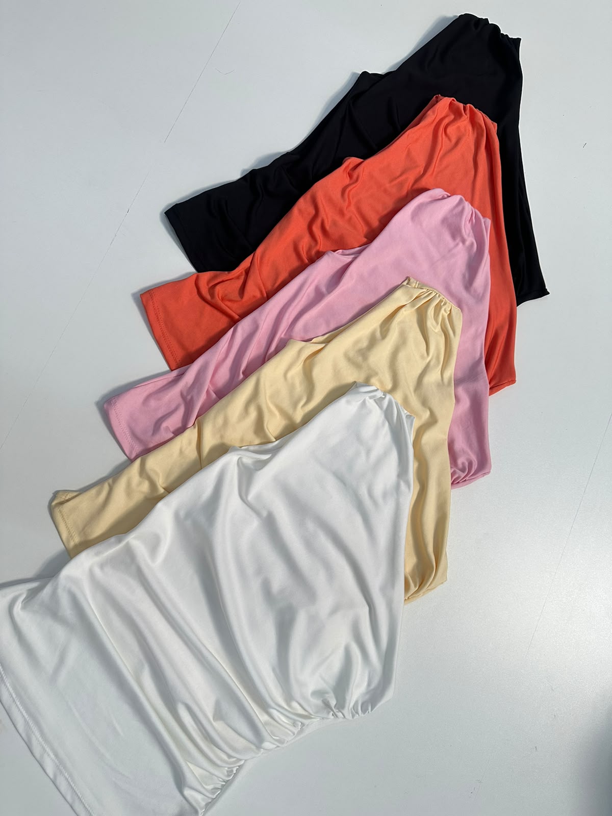 BLUSA UM OMBRO SÓ