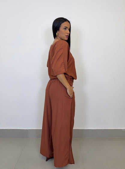 CONJUNTO BLUSA E PANTALONA