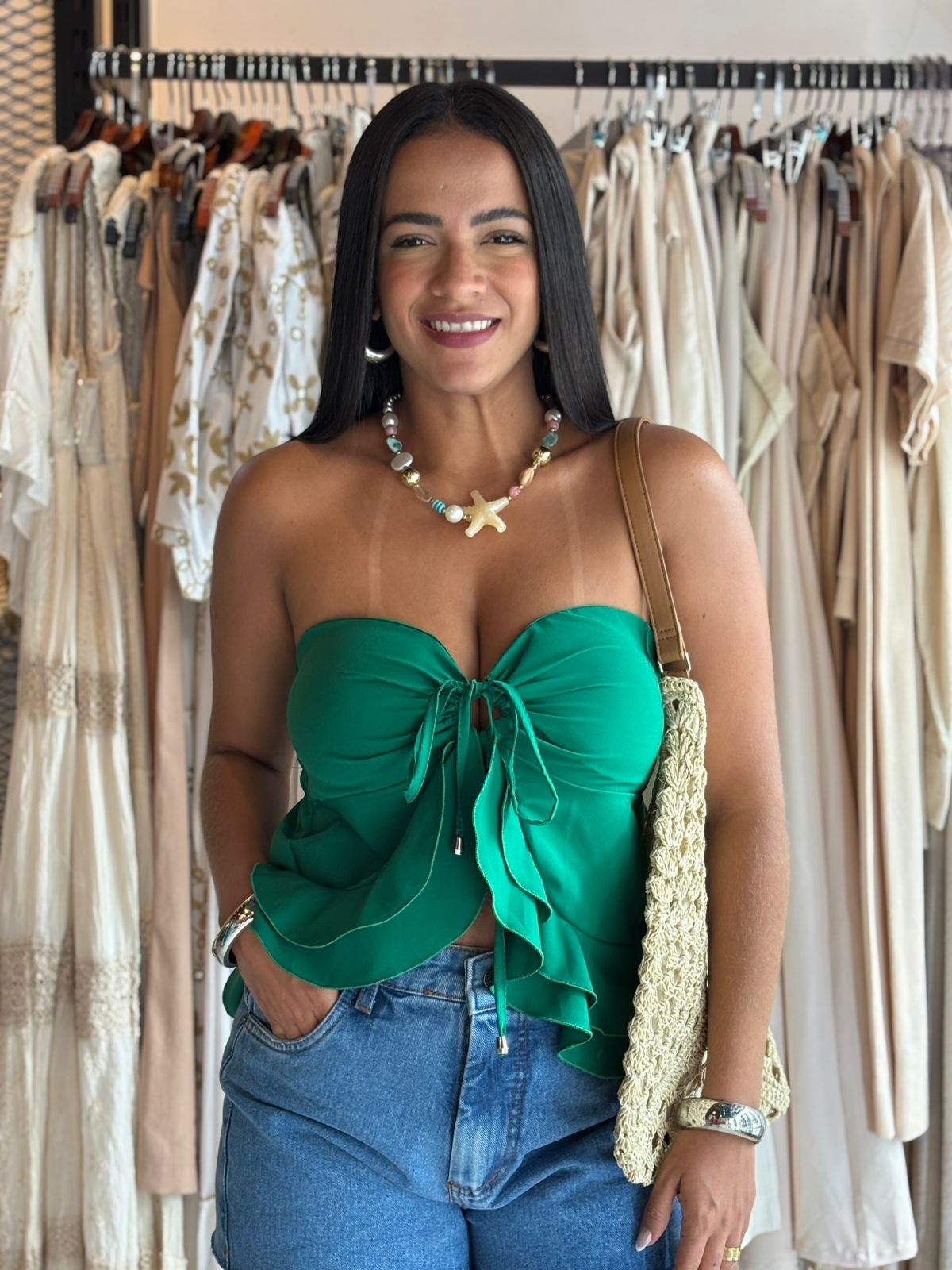 BLUSA OMBRO A OMBRO COM AMARRAÇÃO NO PESCOÇO LÁNALANA