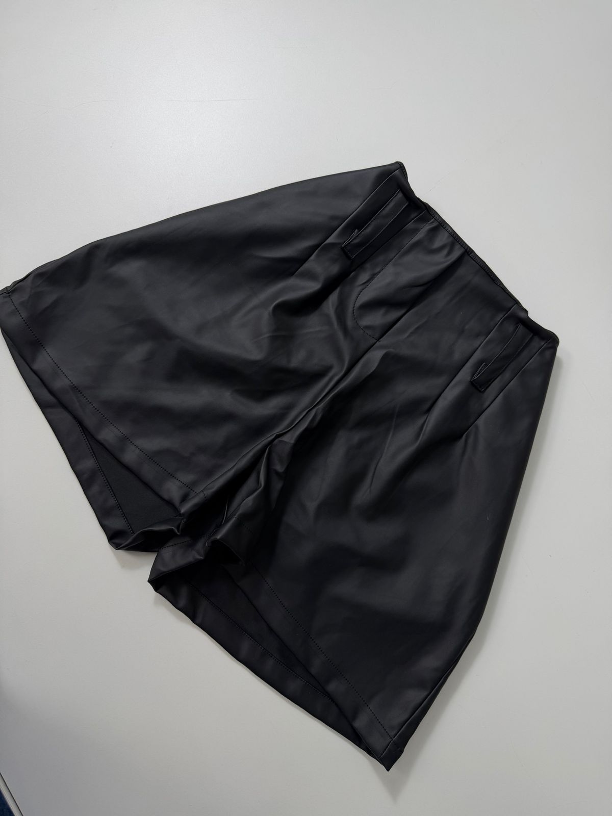 SHORT CORINO