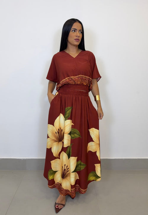 CONJUNTO BLUSA E SAIA LONGA