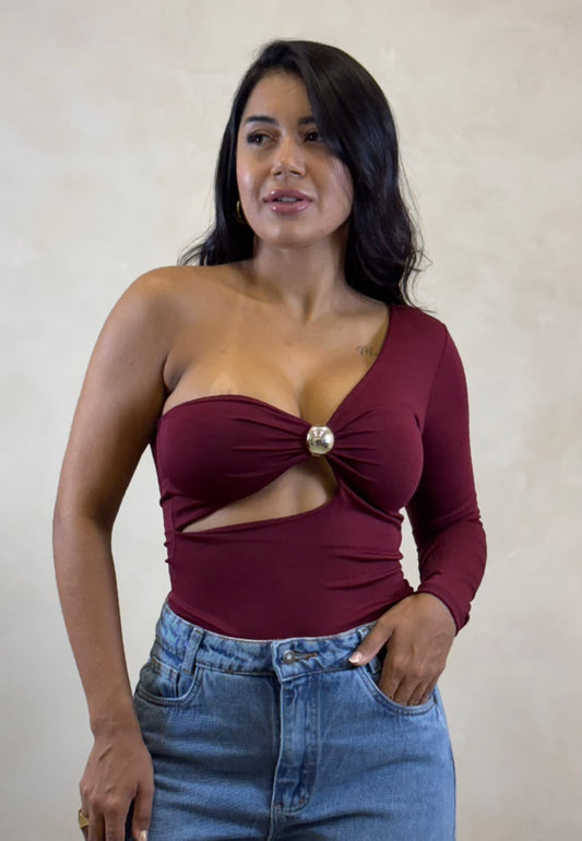 BODY COM DECOTE UM OMBRO SÓ